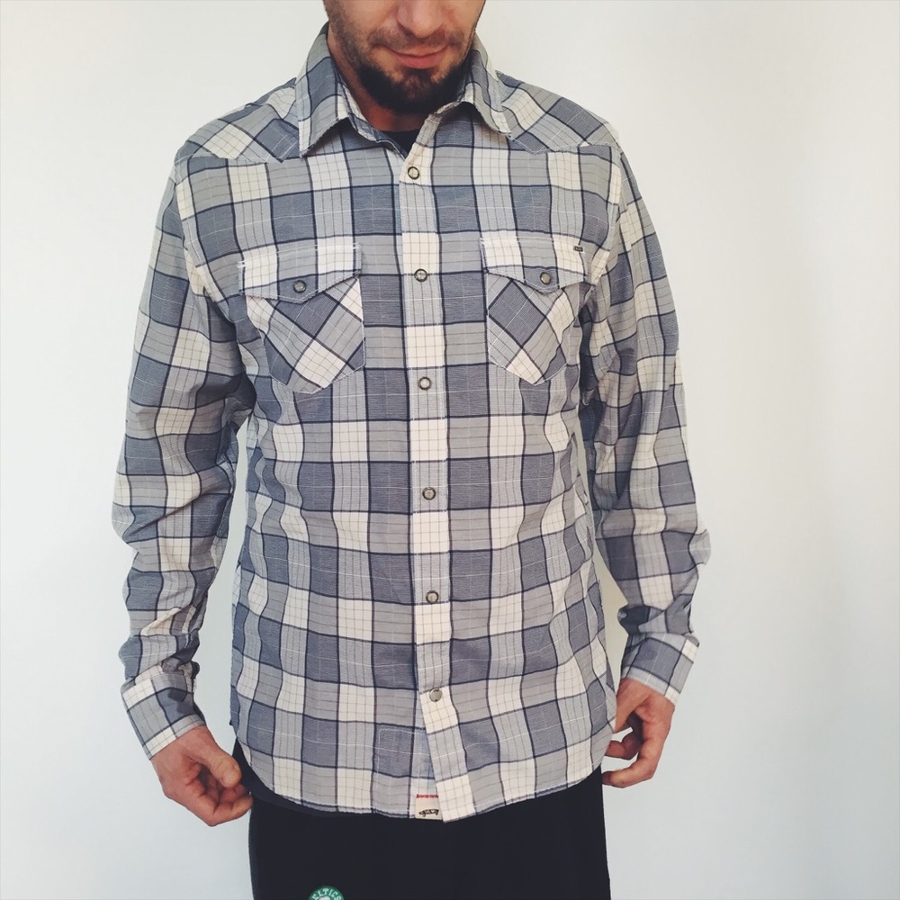 Vans “Off the Wall” blue/gray plaid button down L